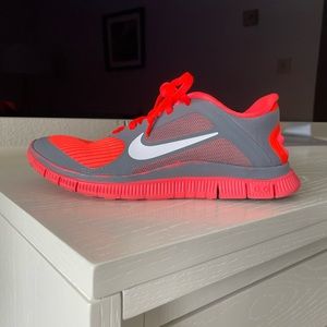 Nike Free 4.0 V3 Bright Pink Orange Gray Running Shoes, Size 7 Regular
